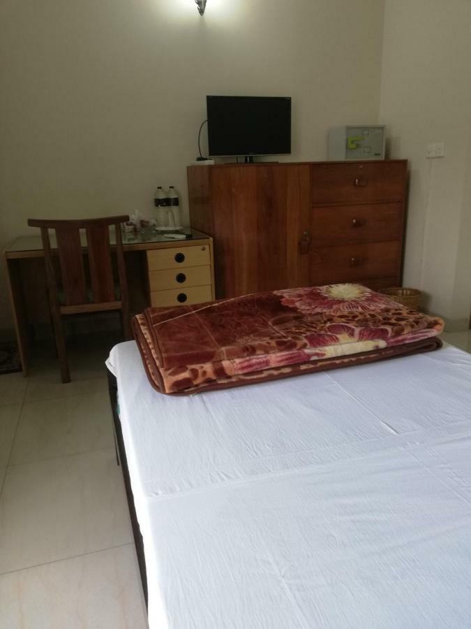 Ambrosia Guest House Dhaka Esterno foto