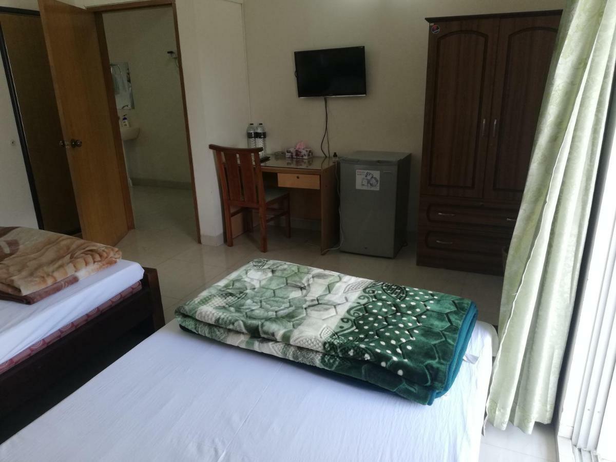 Ambrosia Guest House Dhaka Esterno foto