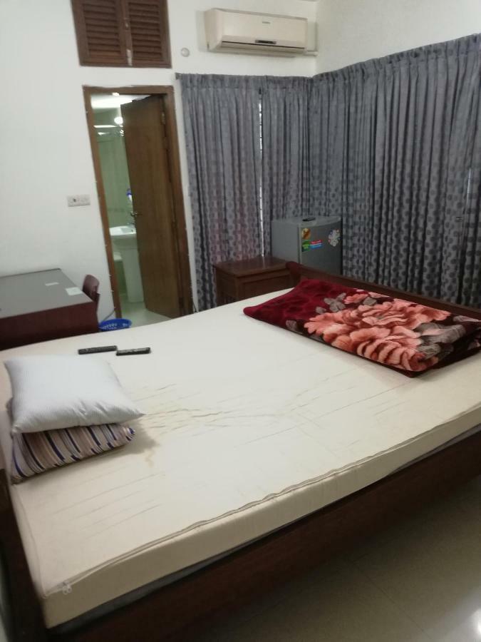 Ambrosia Guest House Dhaka Esterno foto