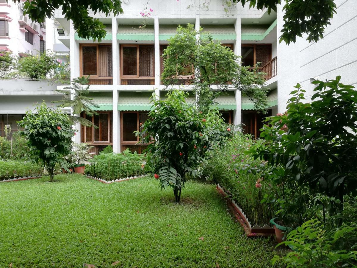 Ambrosia Guest House Dhaka Esterno foto