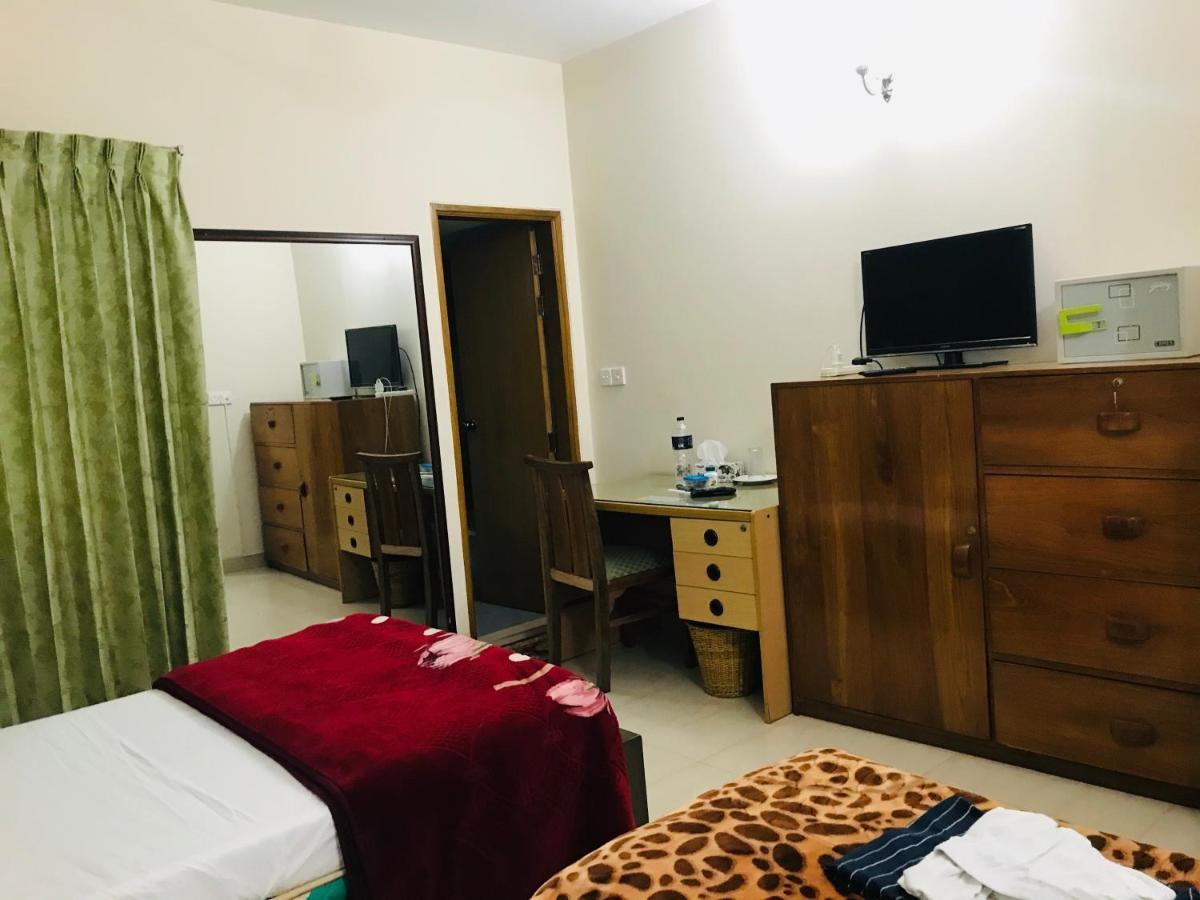 Ambrosia Guest House Dhaka Esterno foto