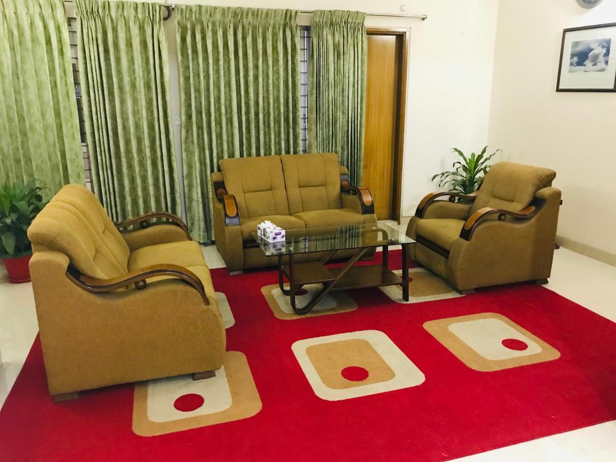 Ambrosia Guest House Dhaka Esterno foto